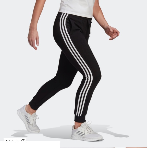 Adidas Women's Essentials 3-Stripes Fleece Jogger Sweatpants/BLACK/Size M - Picture 3 of 9